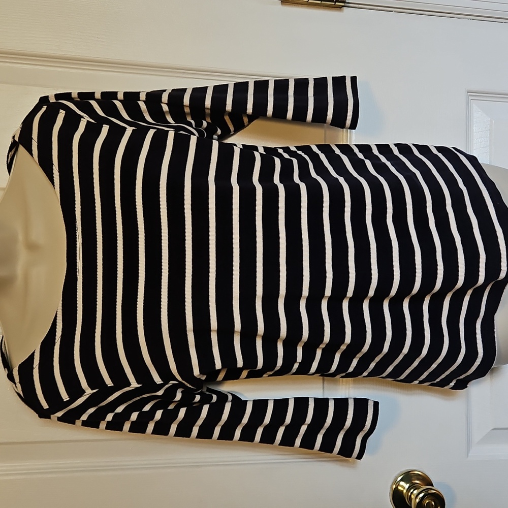 LL Bean Heritage Mariner Top. Size S. Classic Navy/Sailcloth. 100% cotton.